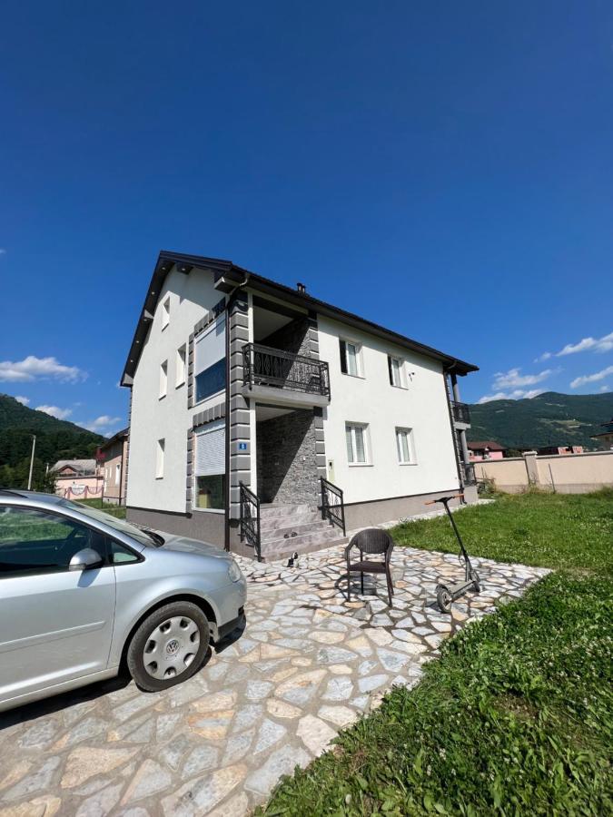 Duca Apartmani Плав Экстерьер фото