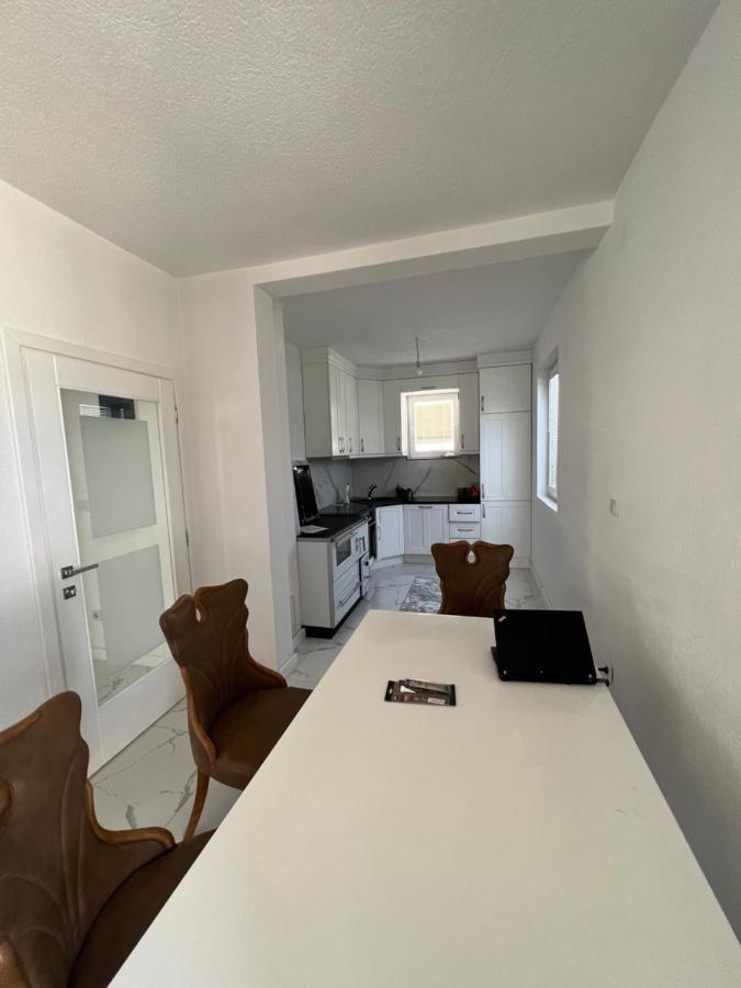 Duca Apartmani Плав Экстерьер фото